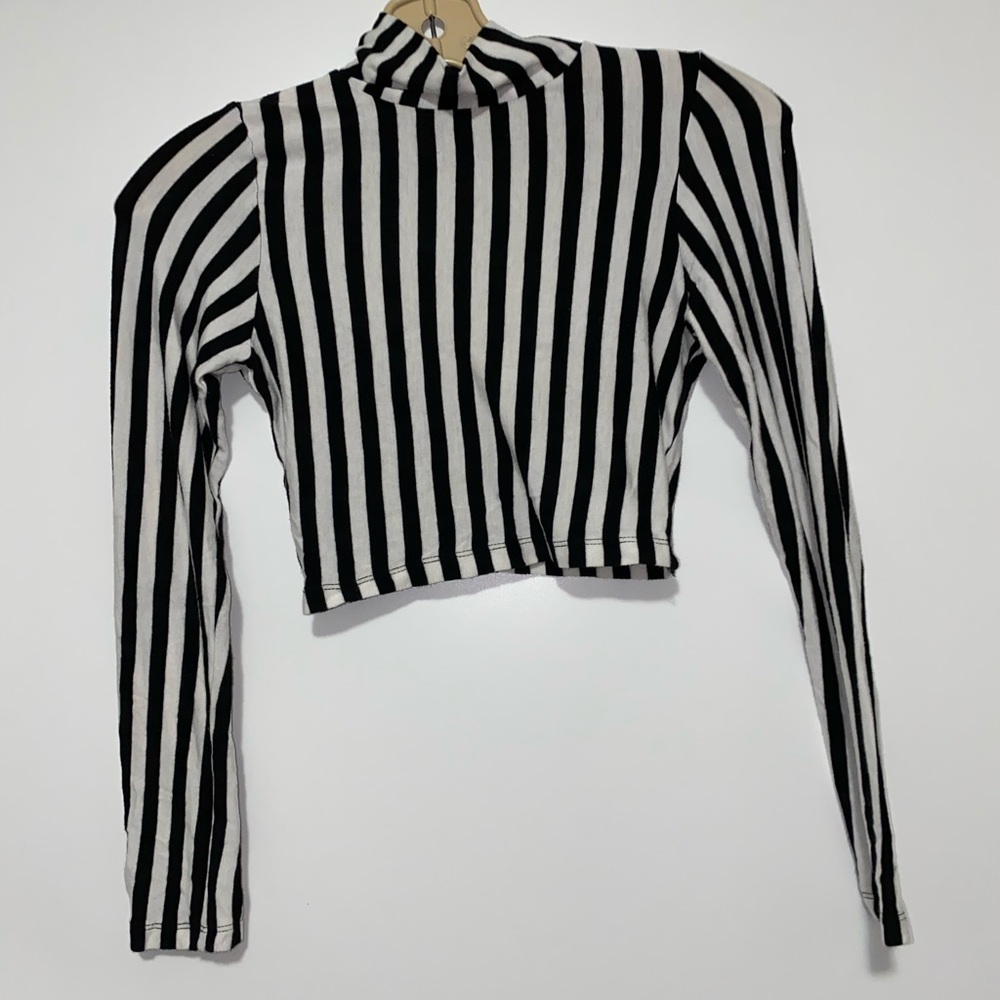 Stripped crop top